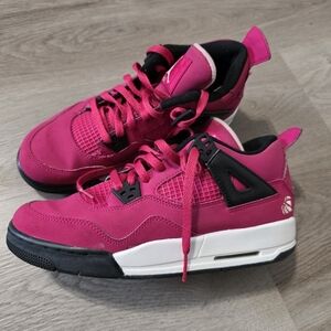 🚫SOLD🚫Jordan Retro 4 Pink